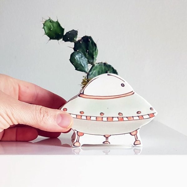 Small UFO Ceramic Planter Fashion - Image 3